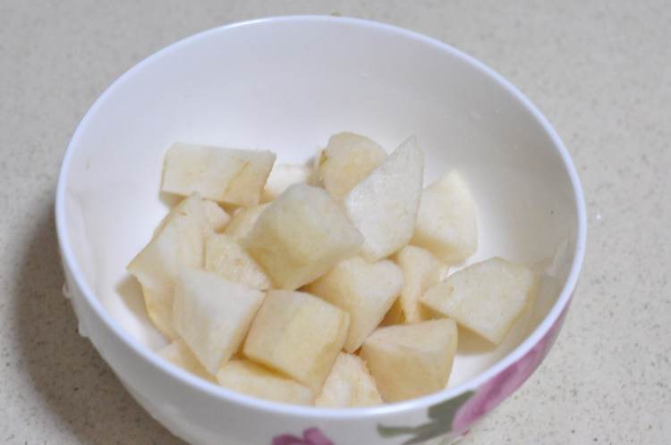雪梨红枣银耳羹步骤5
