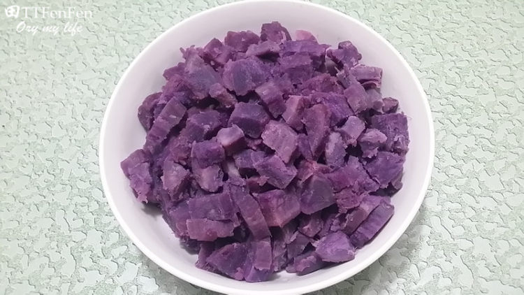 紫薯淮山椰奶露步骤3