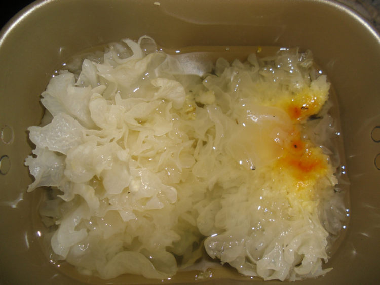 冰糖银耳橙子步骤1
