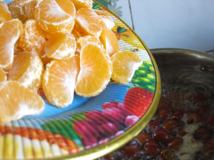 冰糖山楂橘子步骤6