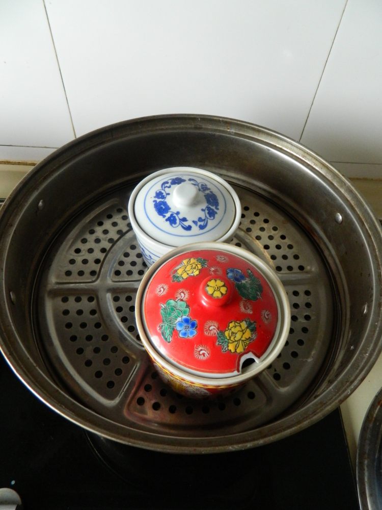 冰糖无花果炖梨步骤5