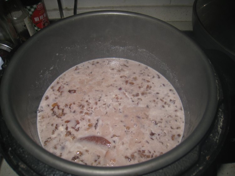 椰香桃胶红豆汤步骤9