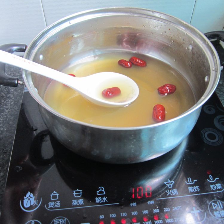 荔枝红枣红糖水步骤5