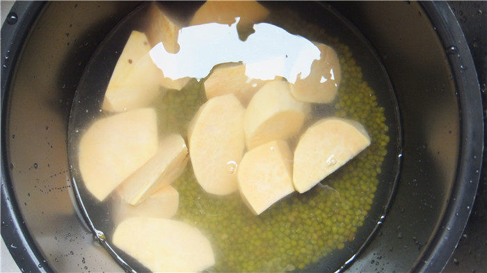 红薯绿豆糖水步骤4