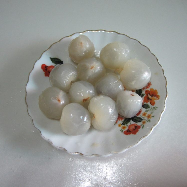葡萄荔枝煮蛋步骤2