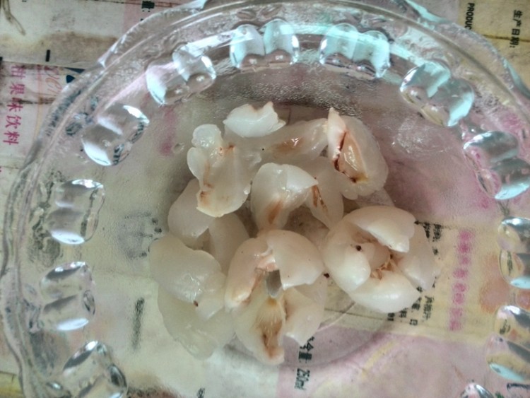荔枝红豆糖水步骤6