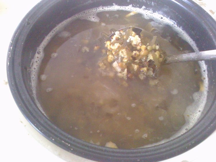 银耳绿豆糖水步骤6