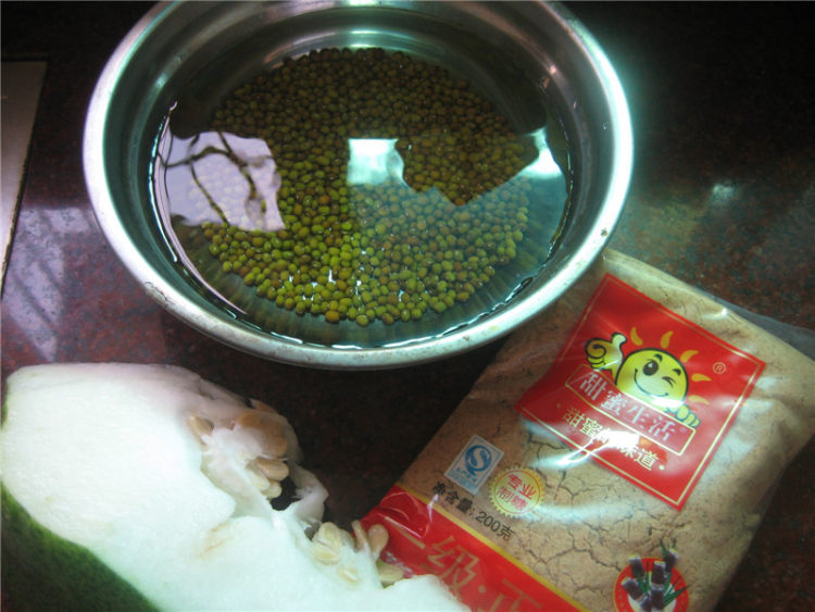 冬瓜绿豆汤步骤1