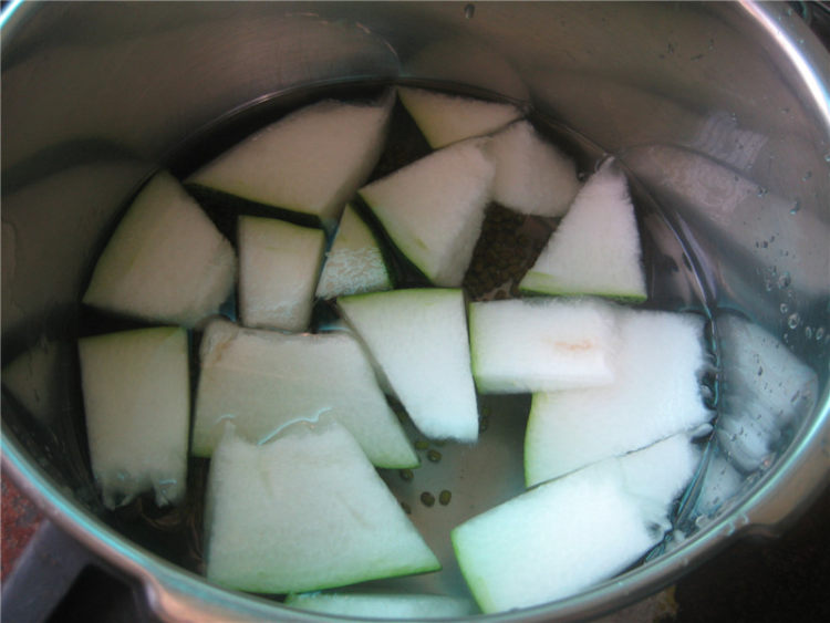 冬瓜绿豆汤步骤3