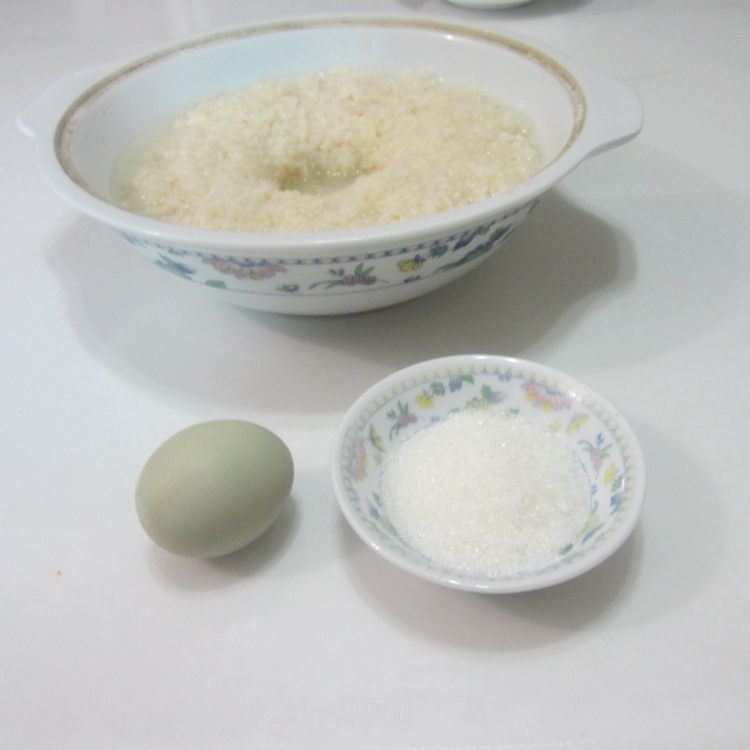 甜酒蛋花步骤1