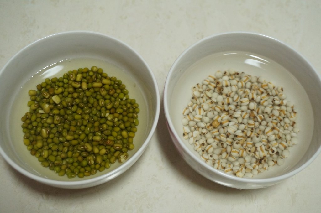 薏米绿豆汤步骤1