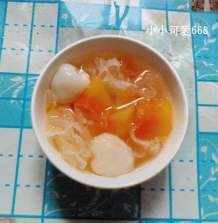 荔枝木瓜银耳汤步骤6