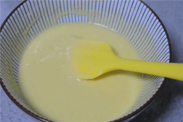 蓝莓千叶纹蛋糕片步骤5