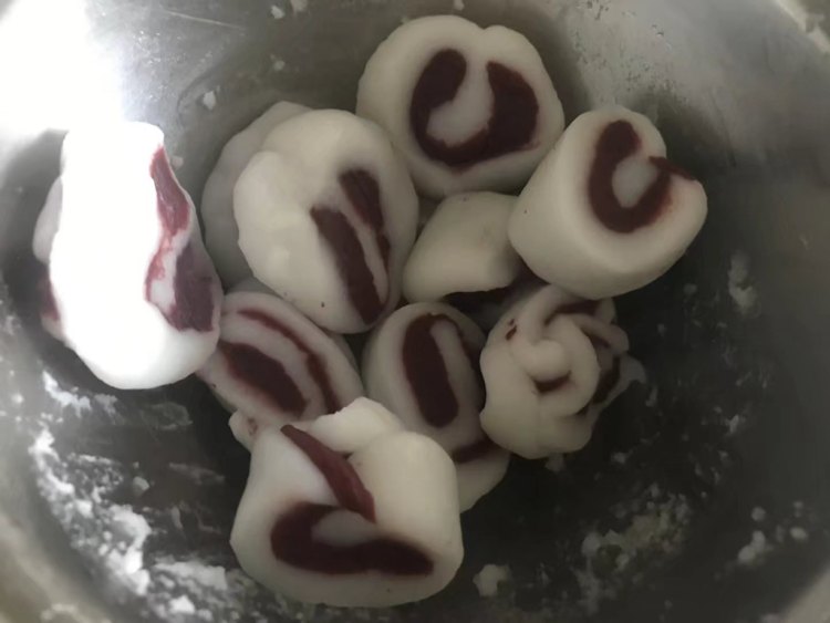 奶香绿豆冰皮月饼步骤10