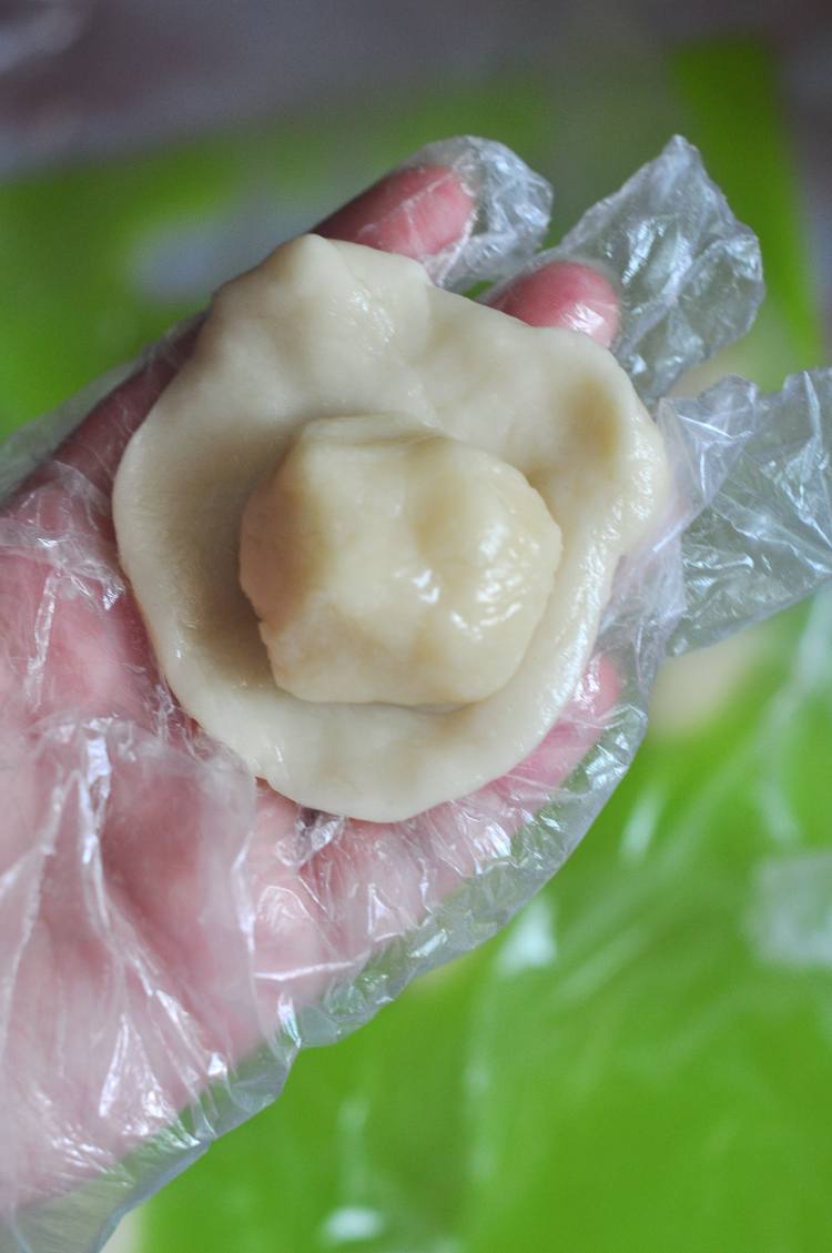香芋蛋黄酥步骤3