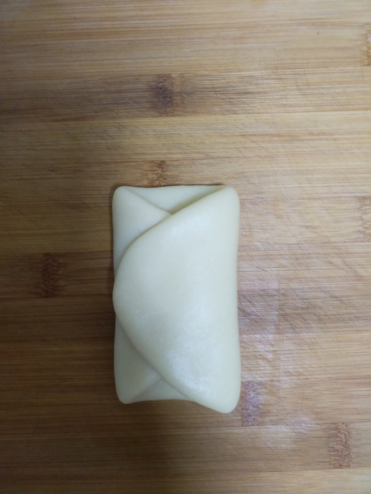 豆沙一口酥步骤5