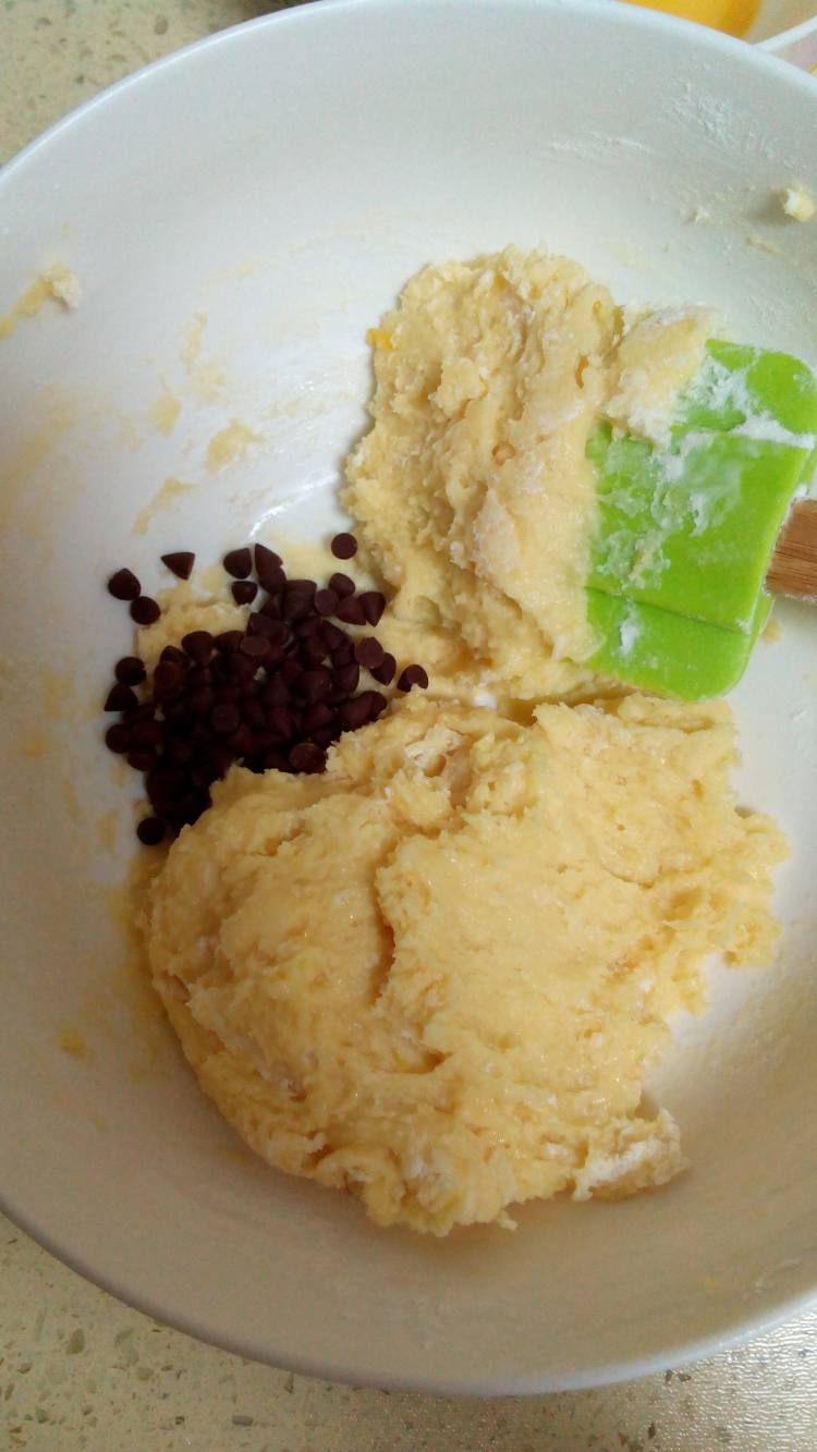 巧克力豆司康步骤5