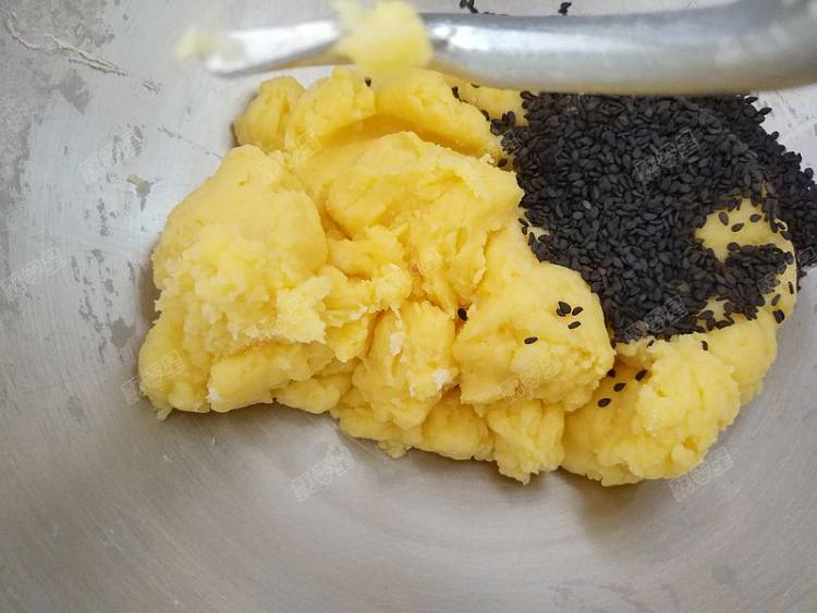 黑芝麻麻糬面包步骤6