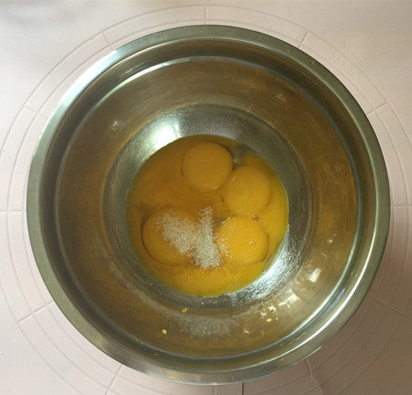 黑芝麻糊蛋糕步骤3