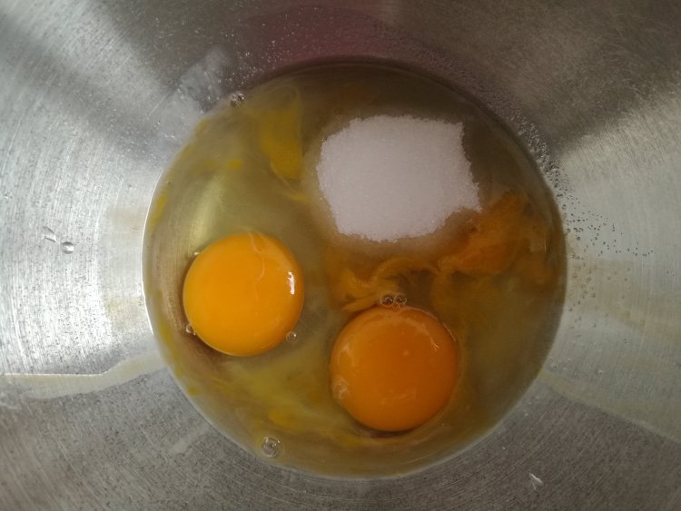 动物棒棒糖蛋糕步骤1