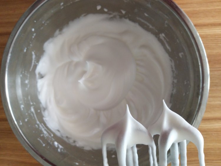抹茶戚风步骤14