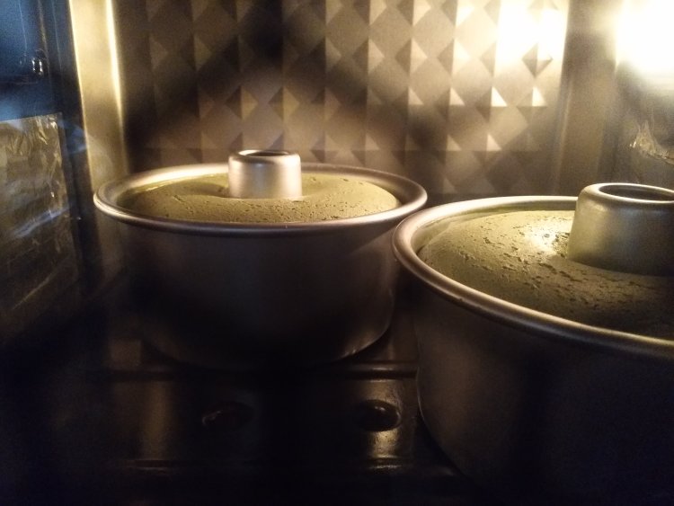 抹茶戚风步骤19