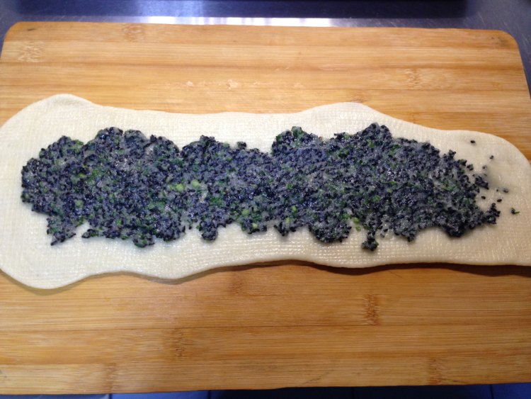 葱香黑芝麻甜味苏打饼步骤7