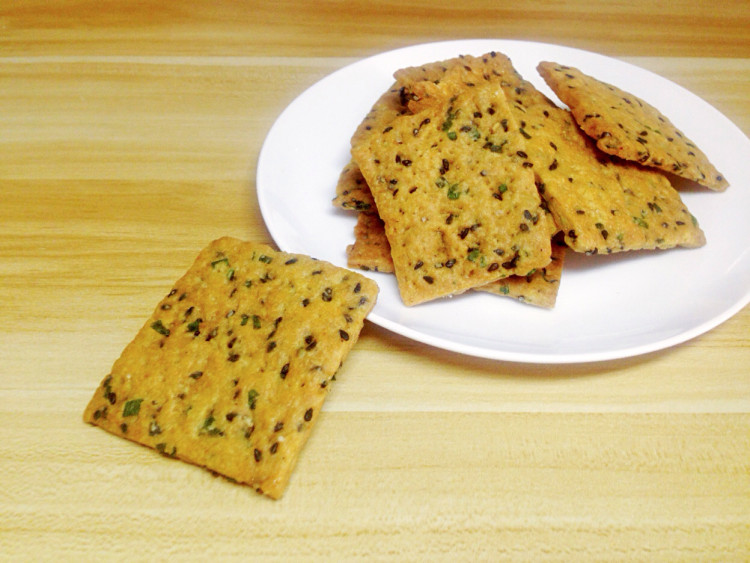 葱香黑芝麻甜味苏打饼步骤13