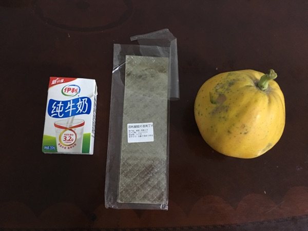 木瓜奶冻步骤1
