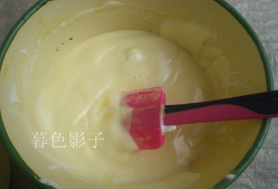 海绵8寸花色蛋糕步骤6