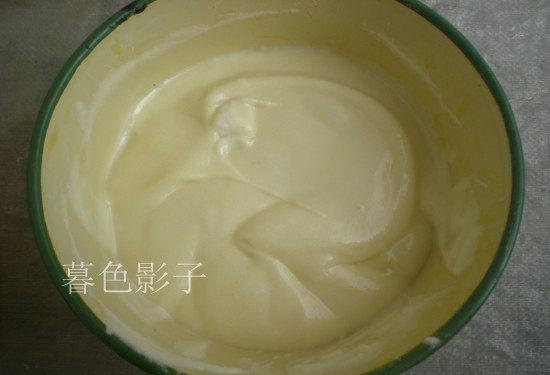 海绵8寸花色蛋糕步骤7
