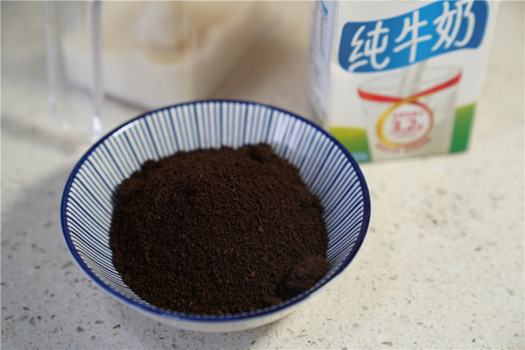 巧克力拿铁步骤1