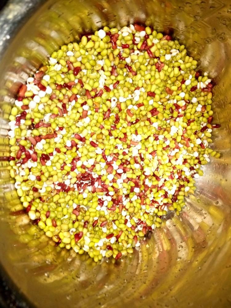 赤小豆薏米汤步骤4