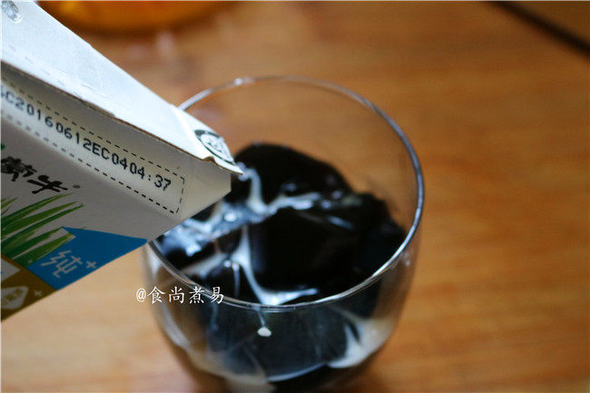 芒果龟苓膏步骤8