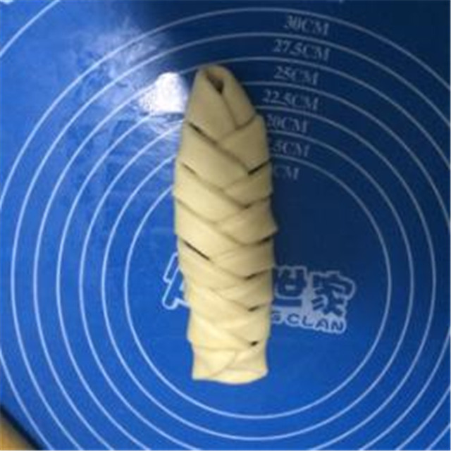 蜜豆餐包步骤8