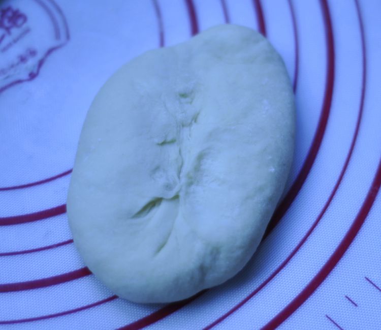 草莓果酱软欧包步骤7