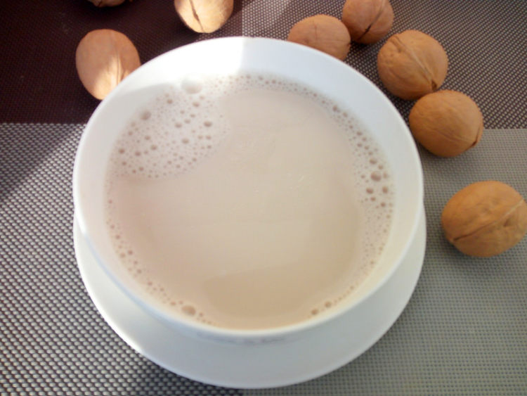 花生核桃豆浆步骤5