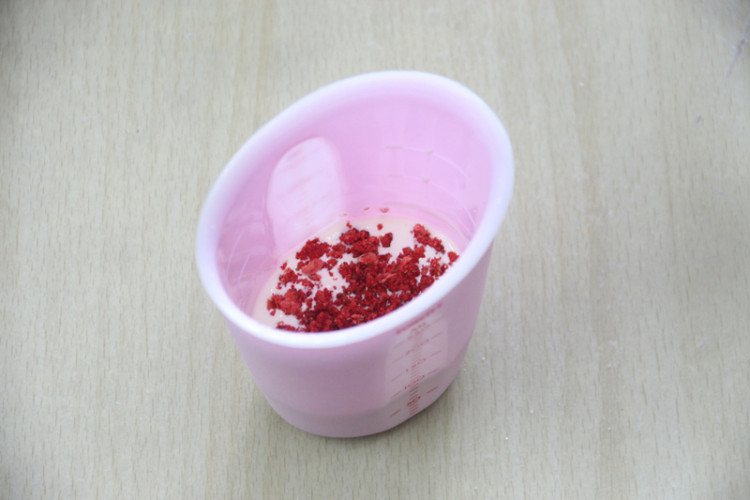 花伞果酱夹心酸奶慕斯步骤5