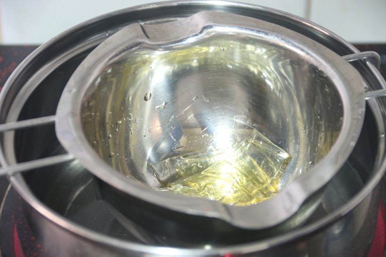 花伞果酱夹心酸奶慕斯步骤8
