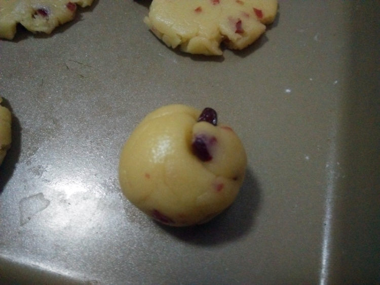 蔓越莓桃酥饼干步骤7