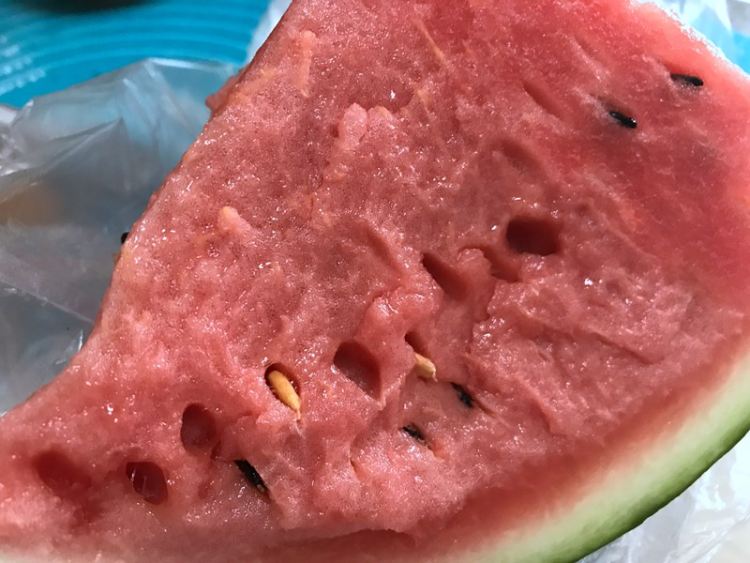 番茄西瓜球步骤1