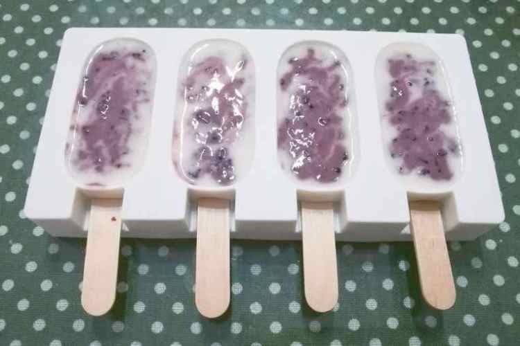 桑葚果酱酸奶雪糕步骤8