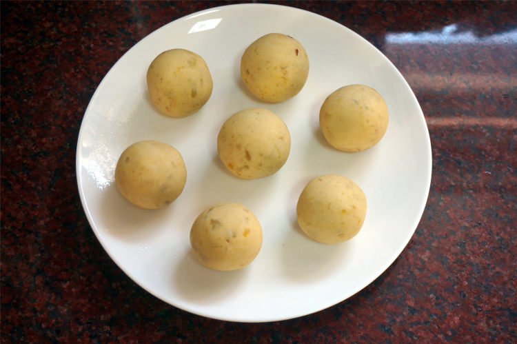 椰香红薯红豆糯米糍步骤7