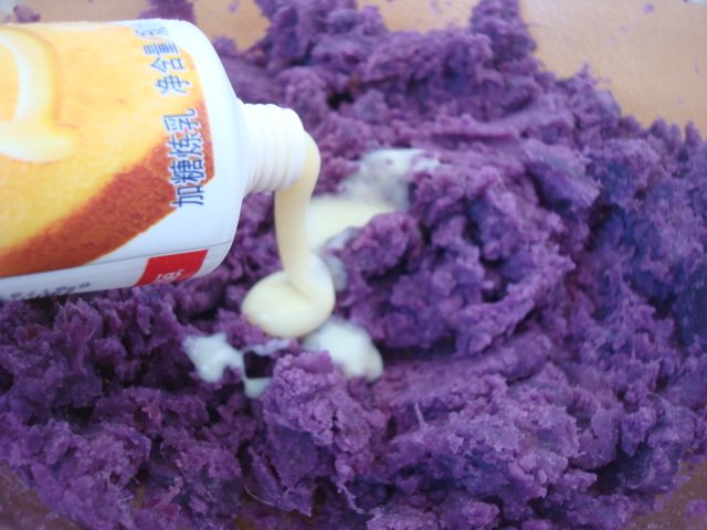 奶香紫薯糯米饼步骤3