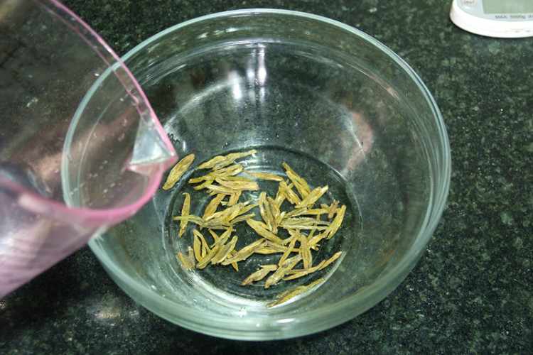 茶香顺滑绿豆沙步骤2
