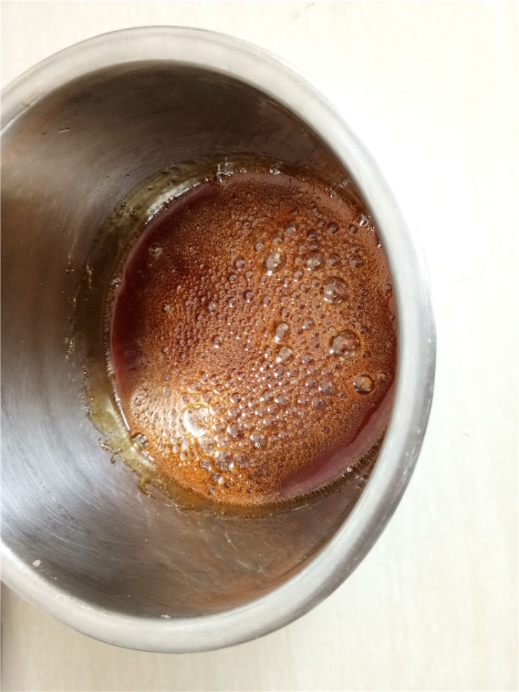 焦糖戚风蛋糕步骤2
