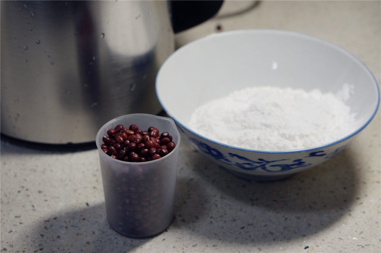 豆沙丸子步骤1
