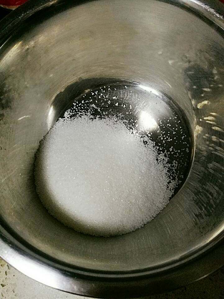 奶香鸡蛋糕步骤1