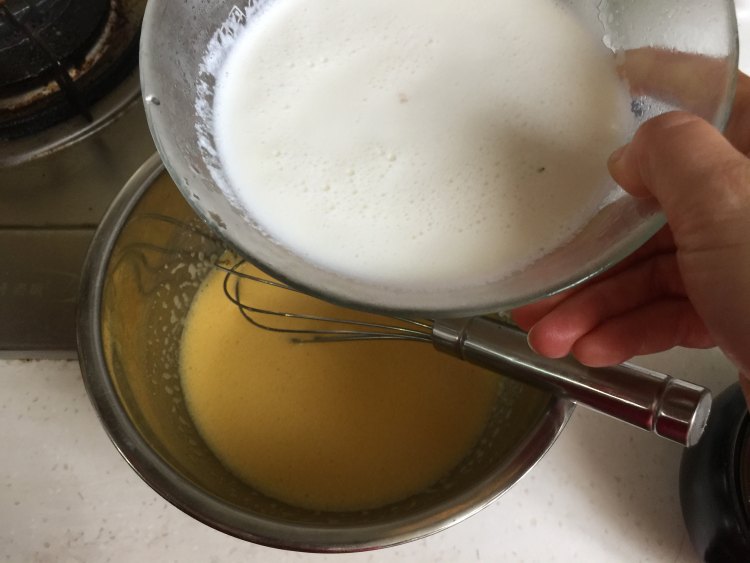 抹茶红豆白巧慕斯步骤4