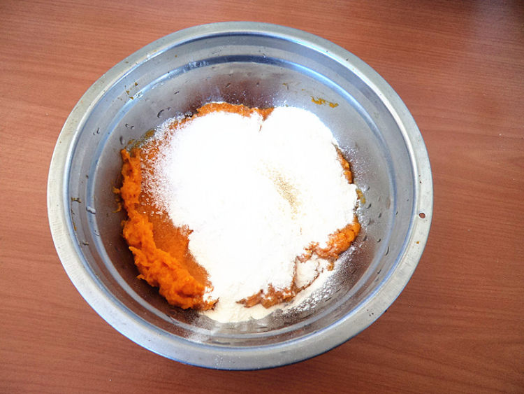 南瓜双薯麻饼步骤2